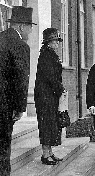 Duchess of Atholl, Modrn School, Nov 1930