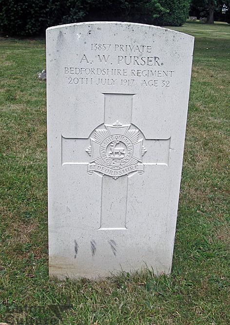 Purser gravestone, Toddington